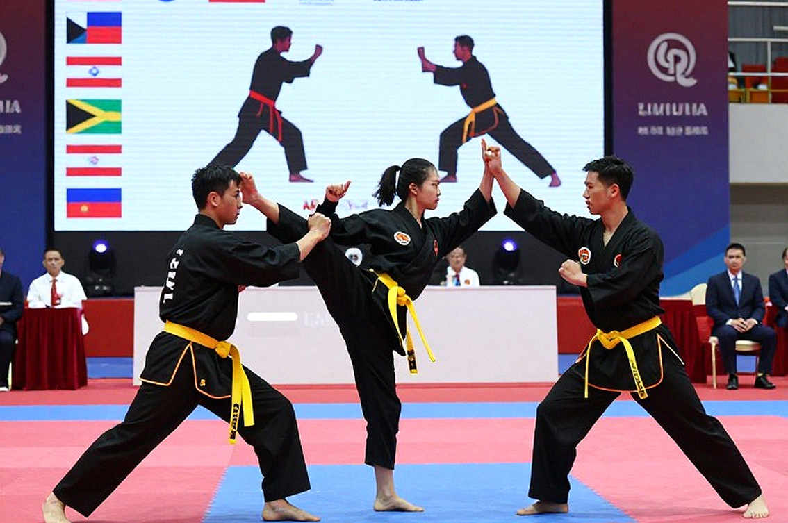 Bóng đá ma: Khi Thai League vắng khán giả, tôi nhìn thấy nỗi sợ hãi và bản sắc thật của một thế hệ Bóng đá ma: Khi Thai League vắng khán giả, tôi nhìn thấy nỗi sợ hãi và bản sắc thật của một thế hệ