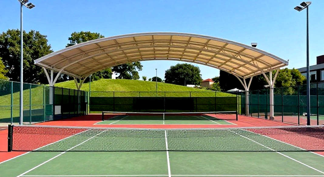 Không đủ thông tin để phân tích dữ liệu tennis
