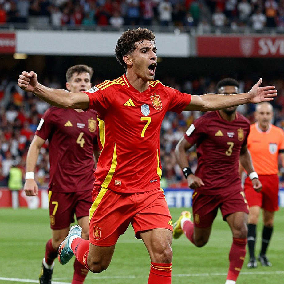 The Ones Who Leave, the Data That Stays: Vietnamese Football's Blank Ledger The Ones Who Leave, the Data That Stays: Vietnamese Football's Blank Ledger